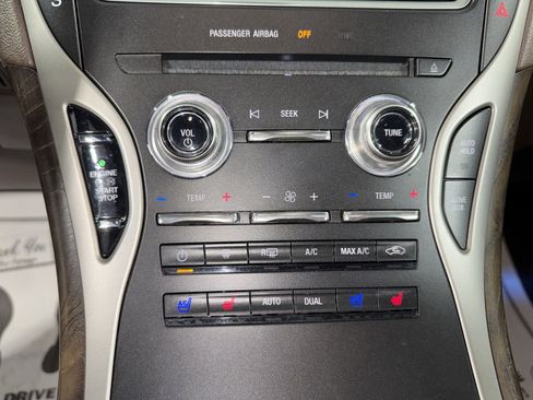 Used 2016 Lincoln MKX Reserve w/ Technology Package FWD image 30