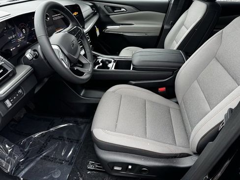 New 2026 Chevrolet Traverse LT w/ Midnight/Sport Edition image 5