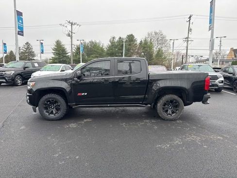 Used 2018 Chevrolet Colorado Z71 w/ Z71 Midnight Edition image 4