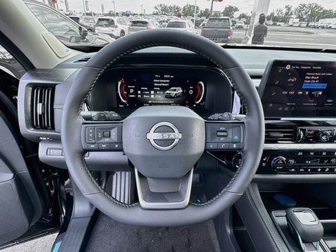 New 2026 Nissan Pathfinder Platinum AWD/4WD image 11