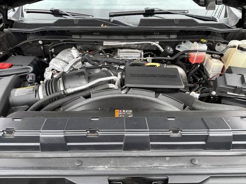 Used 2021 Chevrolet Silverado 2500 High Country w/ Z71 Off-Road Package AWD/4WD image 17