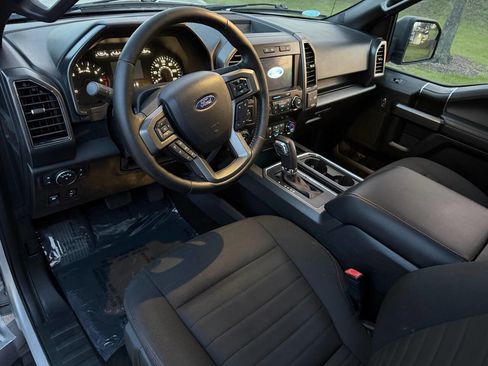 Used 2019 Ford F150 XLT w/ Equipment Group 302A Luxury AWD/4WD image 9