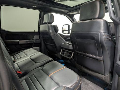 Used 2024 Ford F250 Platinum w/ Tremor Off-Road Package image 19