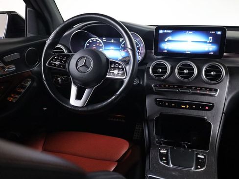 Used 2020 Mercedes-Benz GLC 300 4MATIC image 34