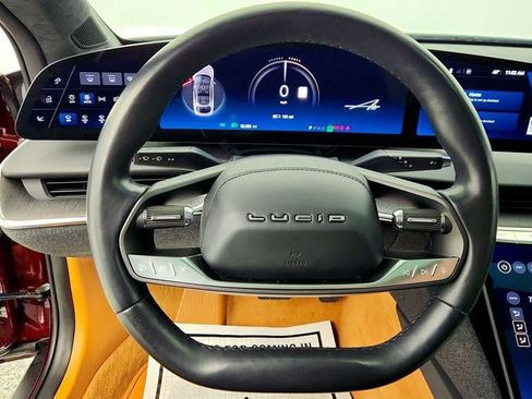 Used 2023 Lucid Air Touring image 13