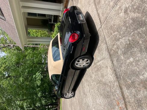 Used 2004 Ford Thunderbird Deluxe image 2