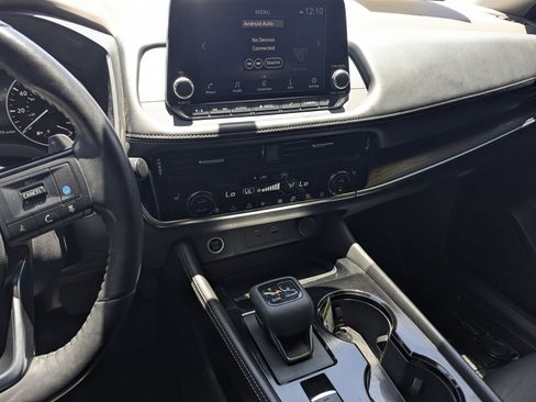 Used 2021 Nissan Rogue SL FWD image 10