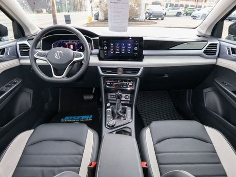 Certified 2025 Volkswagen Taos SEL image 16