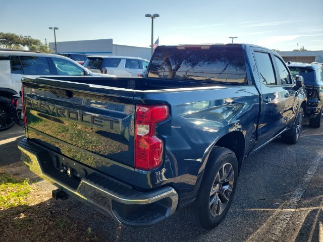 Used 2023 Chevrolet Silverado 1500 LT AWD/4WD image 5