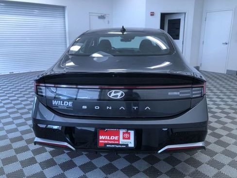 Used 2025 Hyundai Sonata SEL FWD image 14