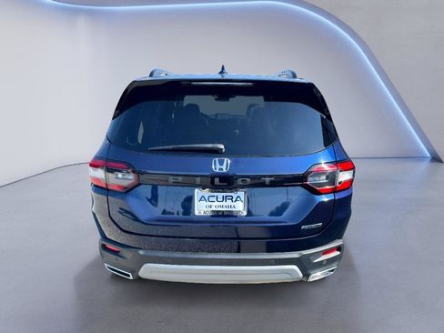 Used 2023 Honda Pilot Touring image 3