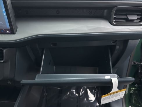 New 2025 Ford Maverick XLT w/ XLT Luxury Package image 33