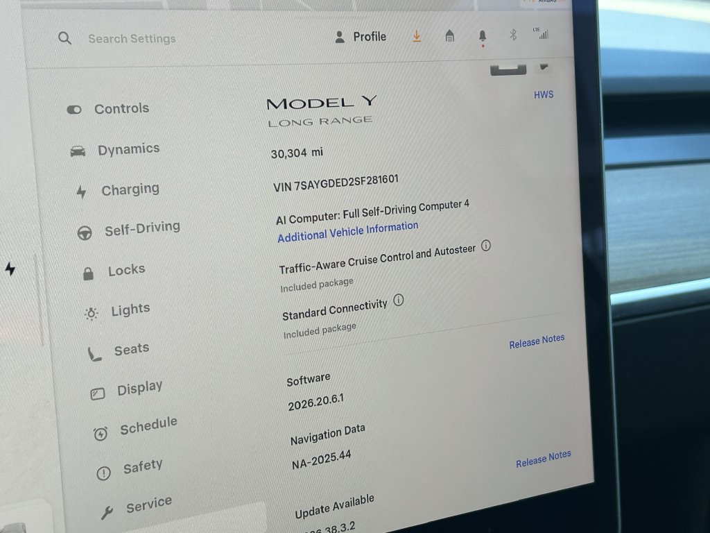 Used 2025 Tesla Model Y Long Range RWD image 27