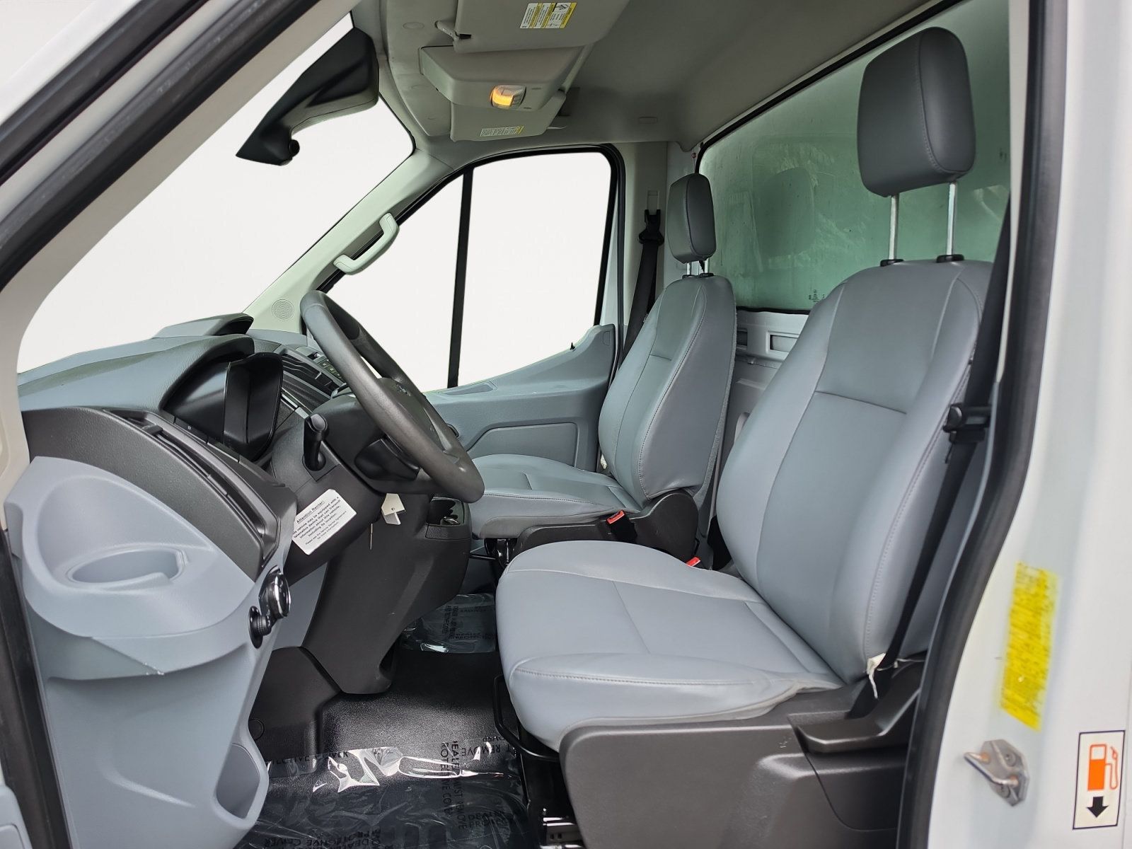 Used 2019 Ford Transit 350 156 DRW RWD image 9