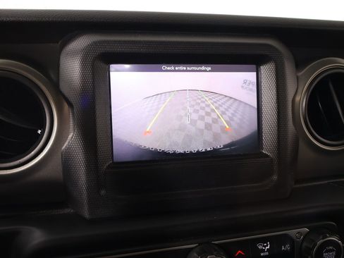Used 2023 Jeep Wrangler Sport AWD/4WD image 6