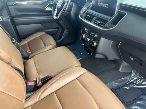 Used 2022 GMC Yukon SLE w/ Gmc Pro Safety Plus Package AWD/4WD image 23