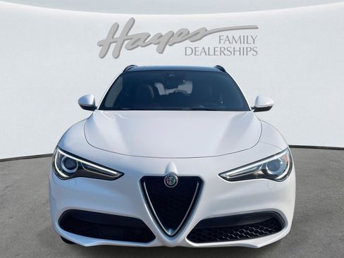 Used 2022 Alfa Romeo Stelvio Ti image 29