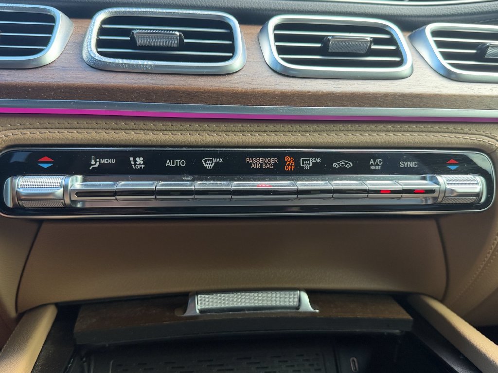 Used 2025 Mercedes-Benz GLS 580 4MATIC image 25