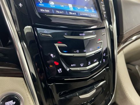 Used 2016 Cadillac Escalade Luxury image 17