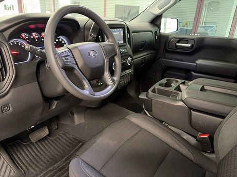 Used 2023 Chevrolet Silverado 1500 Custom Trail Boss AWD/4WD image 11