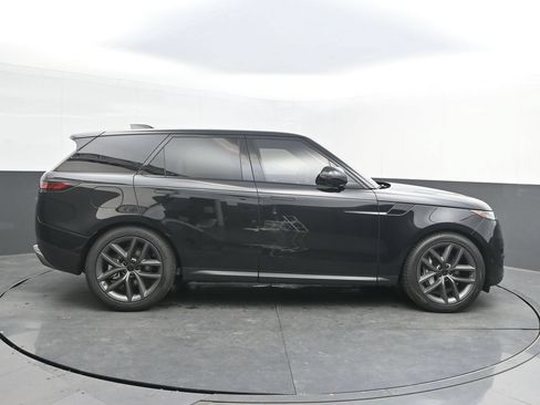 New 2026 Land Rover Range Rover Sport SE AWD/4WD image 8