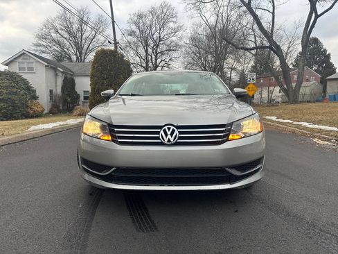 Used 2012 Volkswagen Passat 2.5 SE image 3