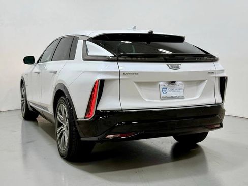 Used 2024 Cadillac Lyriq Luxury RWD image 17