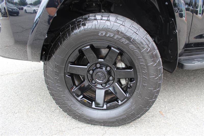 Used 2020 Toyota 4Runner TRD Off-Road Premium AWD/4WD image 9