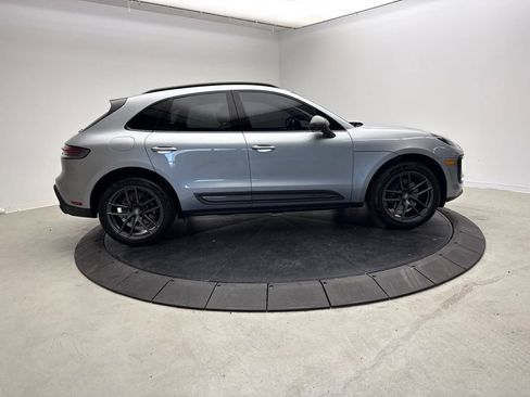Certified 2024 Porsche Macan Turbo AWD/4WD image 8