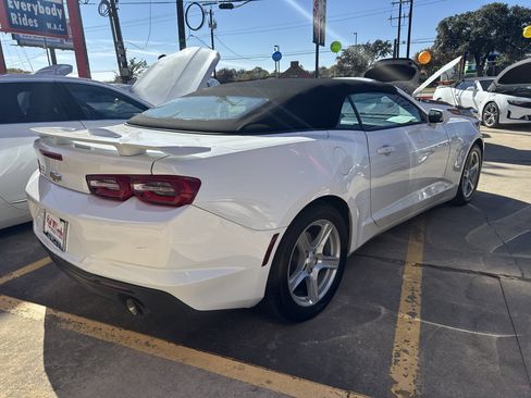 Used 2023 Chevrolet Camaro LT image 8