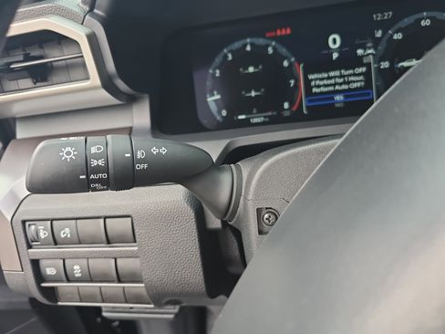 Used 2024 Toyota Tacoma TRD Sport image 28