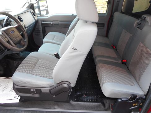 Used 2014 Ford F250 XL w/ Power Equipment Group AWD/4WD image 15