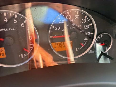 Used 2013 Nissan Frontier SL w/ Moonroof Pkg AWD/4WD image 13