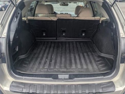 Used 2018 Subaru Outback 2.5i Premium image 13