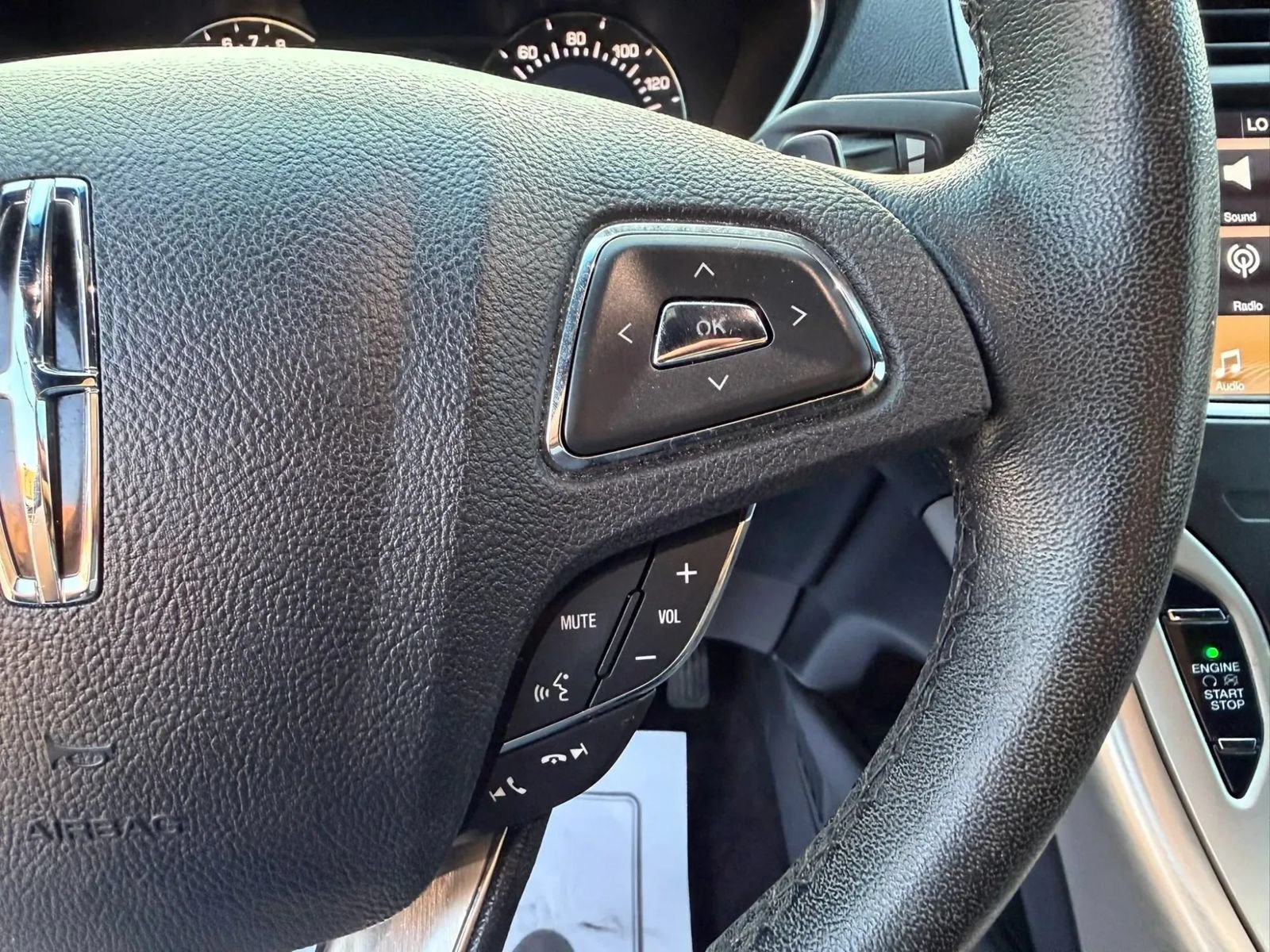 Used 2017 Lincoln MKX Premiere FWD image 23