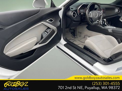 Used 2022 Chevrolet Camaro LT image 13