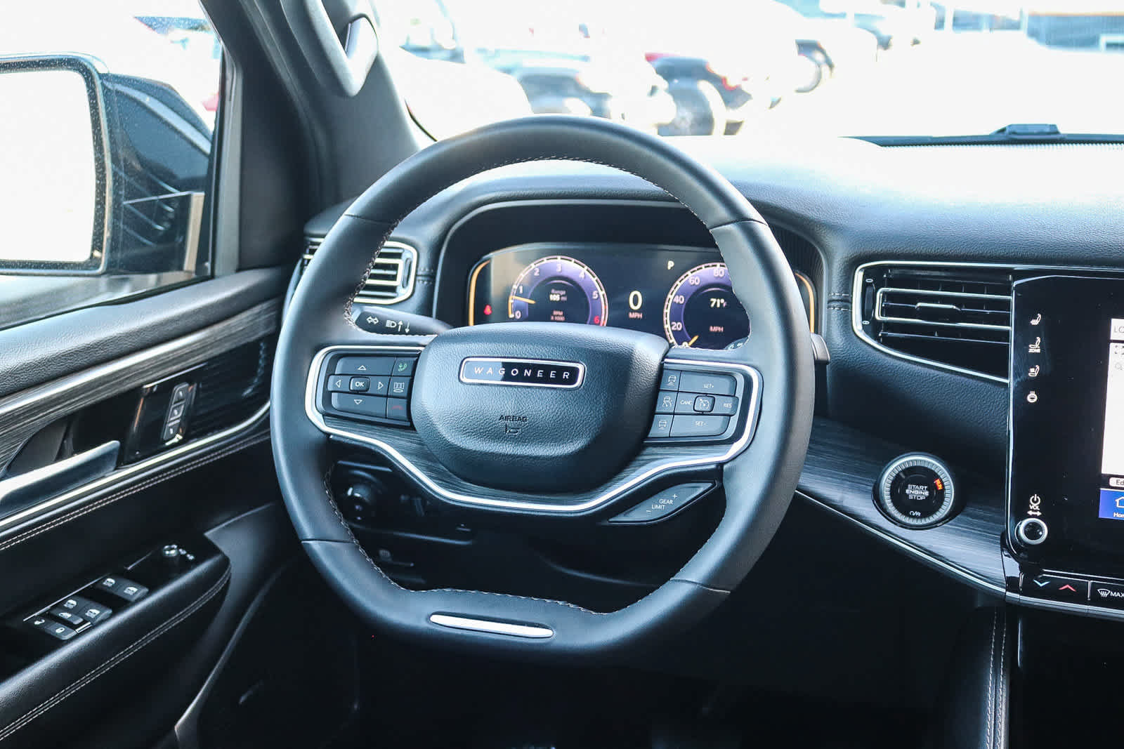 Used 2024 Jeep Wagoneer L Series II RWD image 14