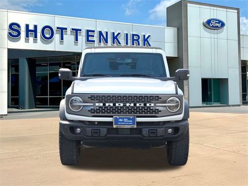 Certified 2022 Ford Bronco Badlands image 2