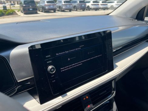 Certified 2025 Volkswagen Taos S FWD image 23
