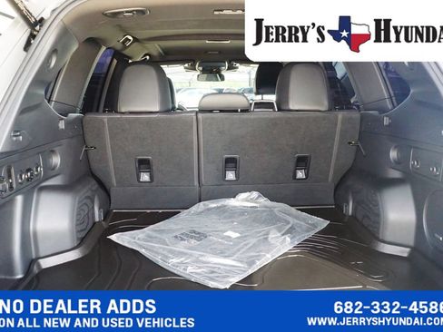 Used 2025 Subaru Forester Limited AWD/4WD image 24