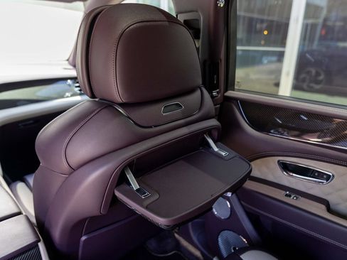 Certified 2023 Bentley Bentayga AWD/4WD image 57