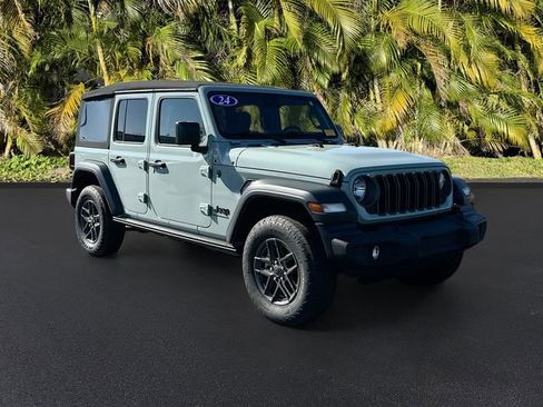 Used 2024 Jeep Wrangler Sport S image 2