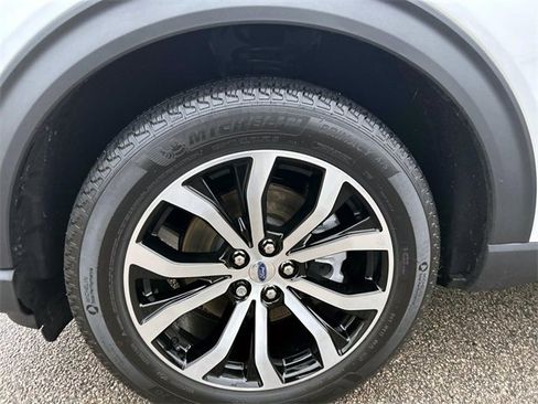 Used 2025 Ford Explorer ST-Line image 9