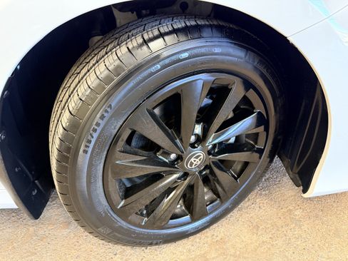 Used 2023 Toyota Camry LE FWD image 24