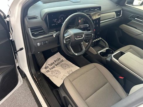 Used 2026 GMC Terrain Elevation AWD/4WD image 12