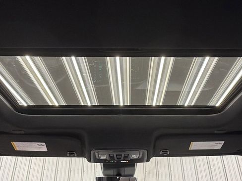 Used 2026 Chevrolet Silverado 1500 ZR2 image 35