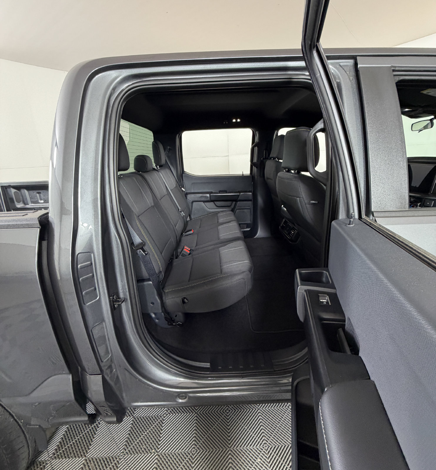 Used 2025 Ford F150 STX w/ Equipment Group 200A AWD/4WD image 5