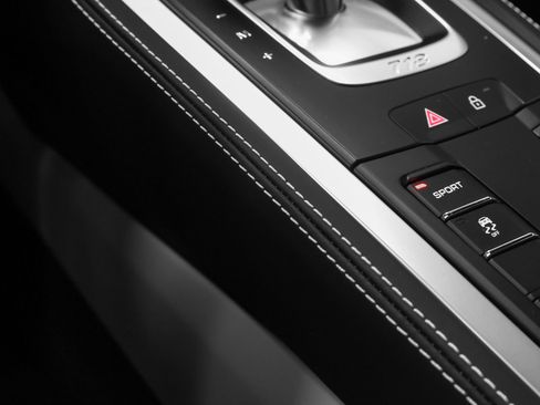 Certified 2025 Porsche 718 Cayman RWD image 41
