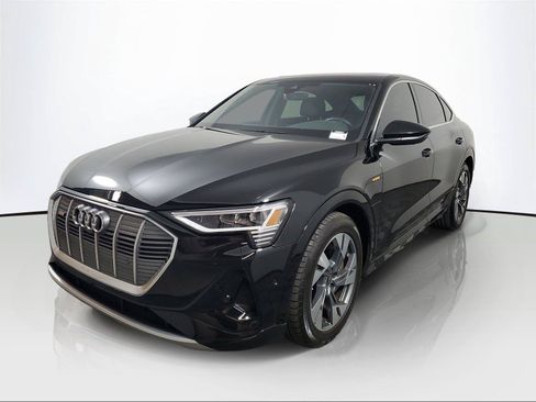 Used 2023 Audi e-tron Premium Plus w/ Premium Plus Package AWD/4WD image 3
