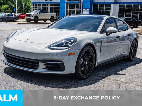 Used 2018 Porsche Panamera 4 w/ Premium Package Plus AWD/4WD image 5